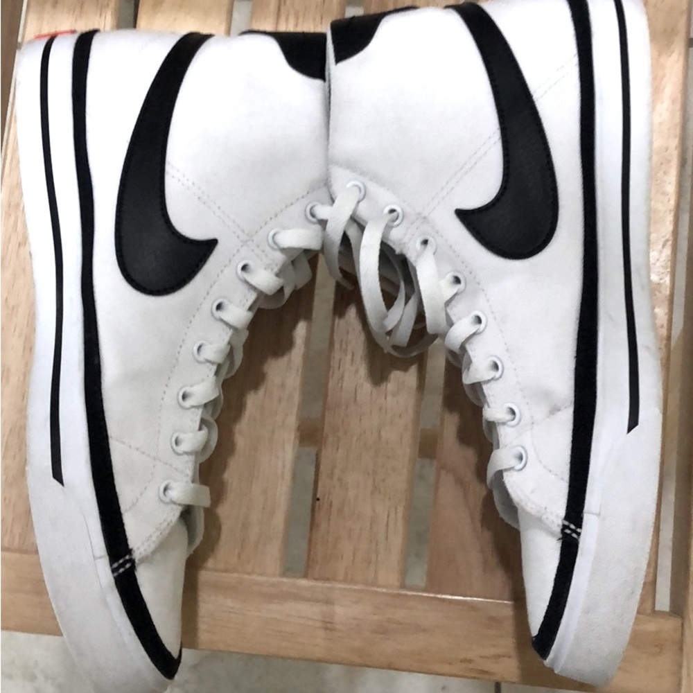 Nike Court Legacy men’s size 8.5